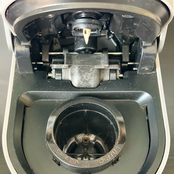 Keurig K-Slim + ICED Single Serve Coffee Maker - Picture 10 of 12